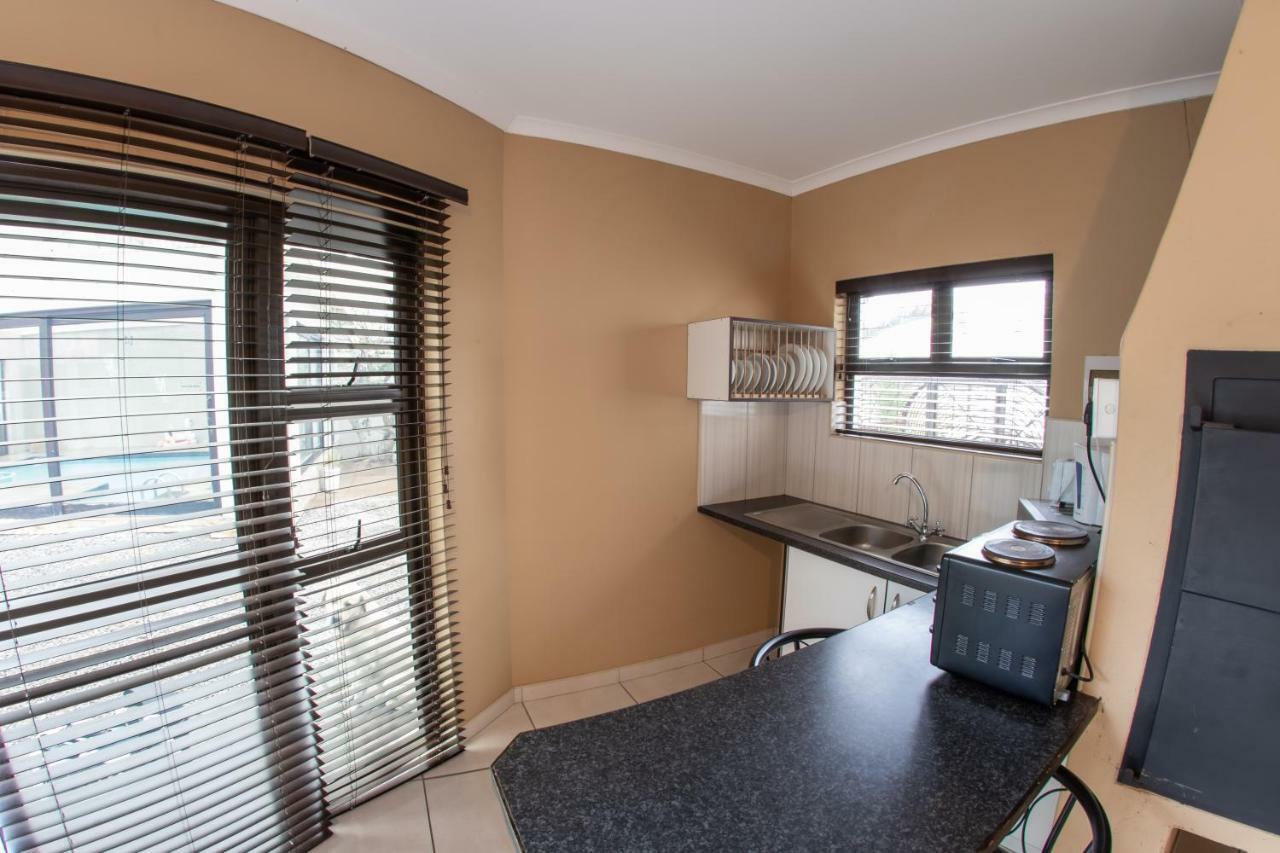 Meransha Self Catering Cc Walvis Bay Exterior foto