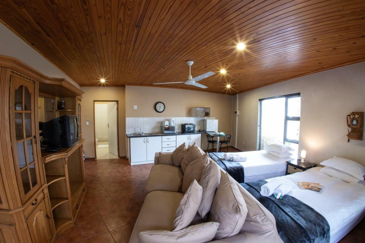 Meransha Self Catering Cc Walvis Bay Exterior foto