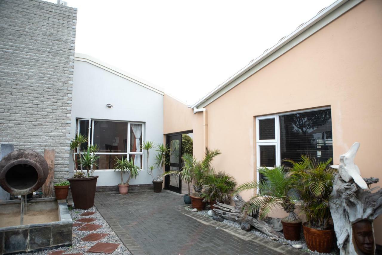 Meransha Self Catering Cc Walvis Bay Exterior foto